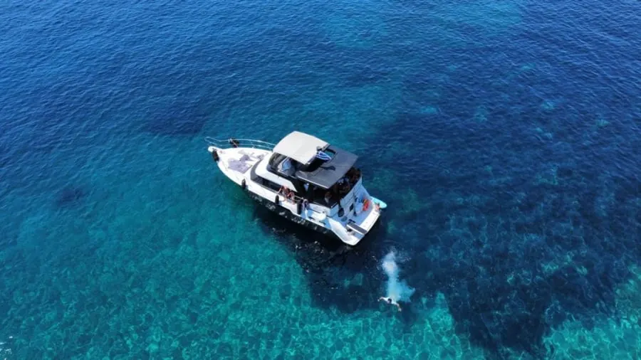 Diving aboard Sofia K